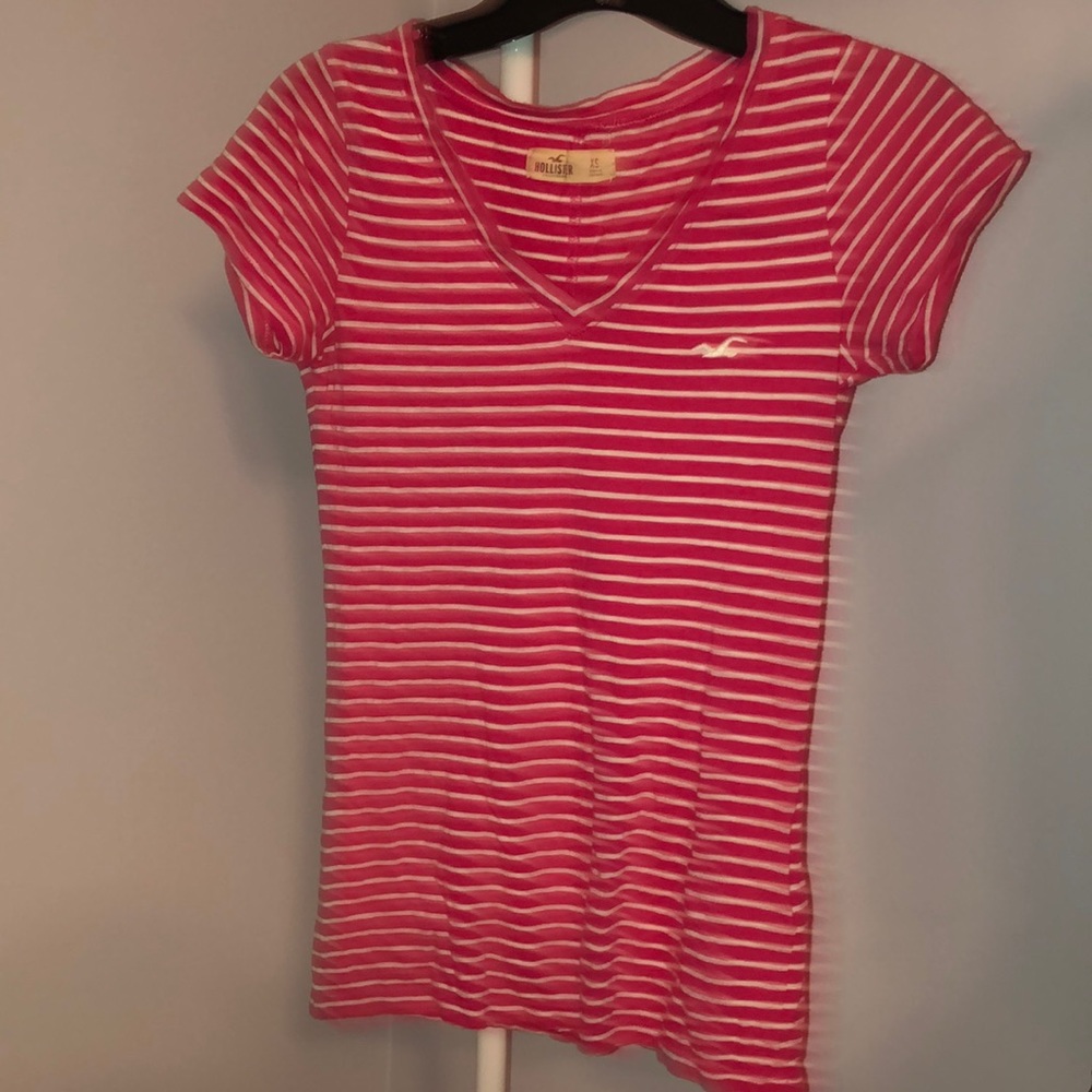 Striped V neck tee